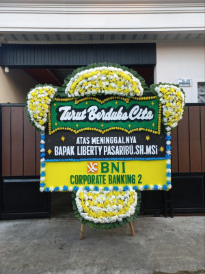 Papan Bunga Duka di Leuwidamar