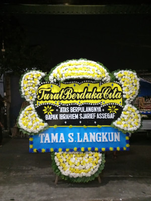 Papan Bunga Duka di Leuwidamar